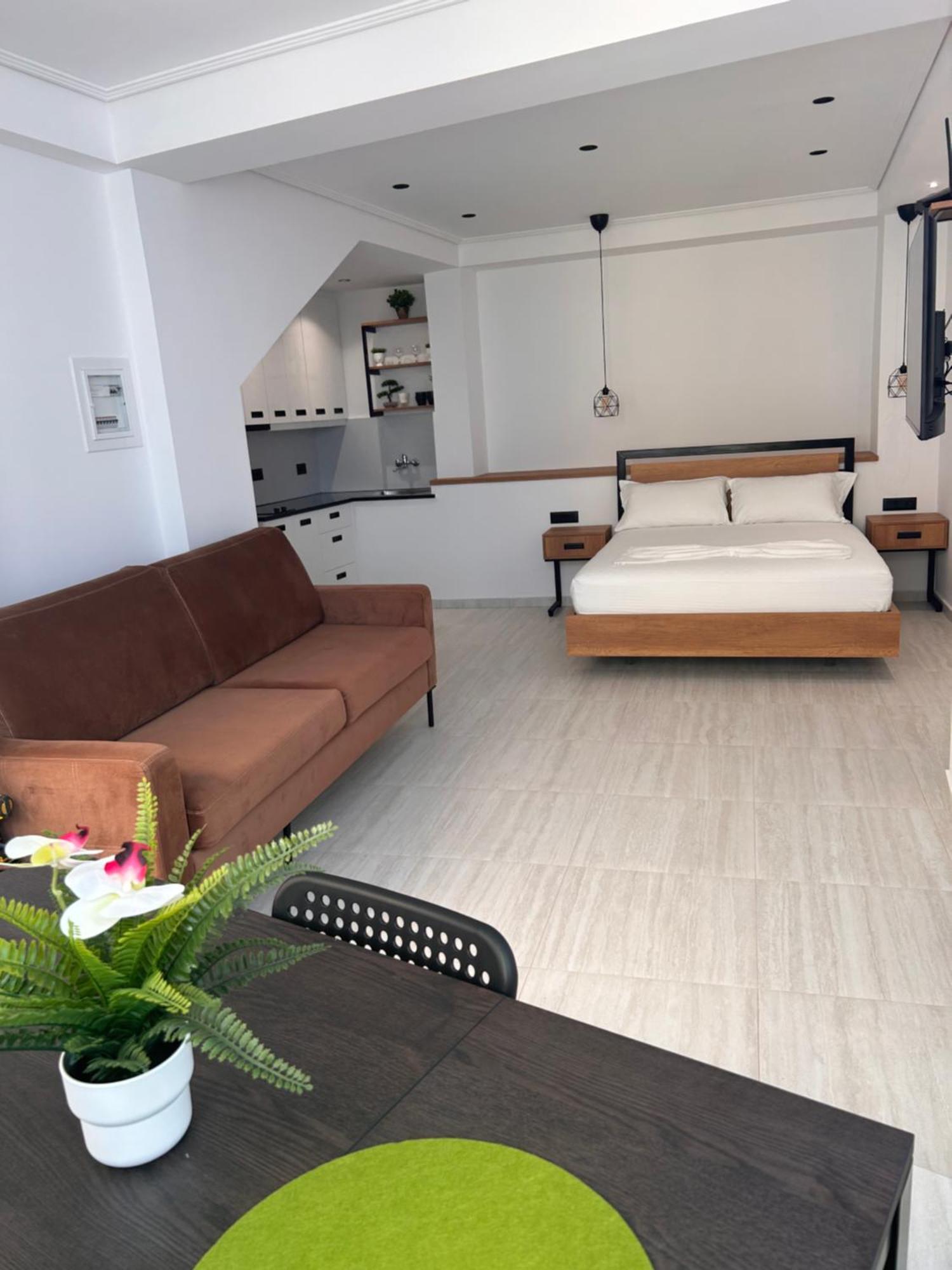 Crown Apartment Sarandë Eksteriør billede