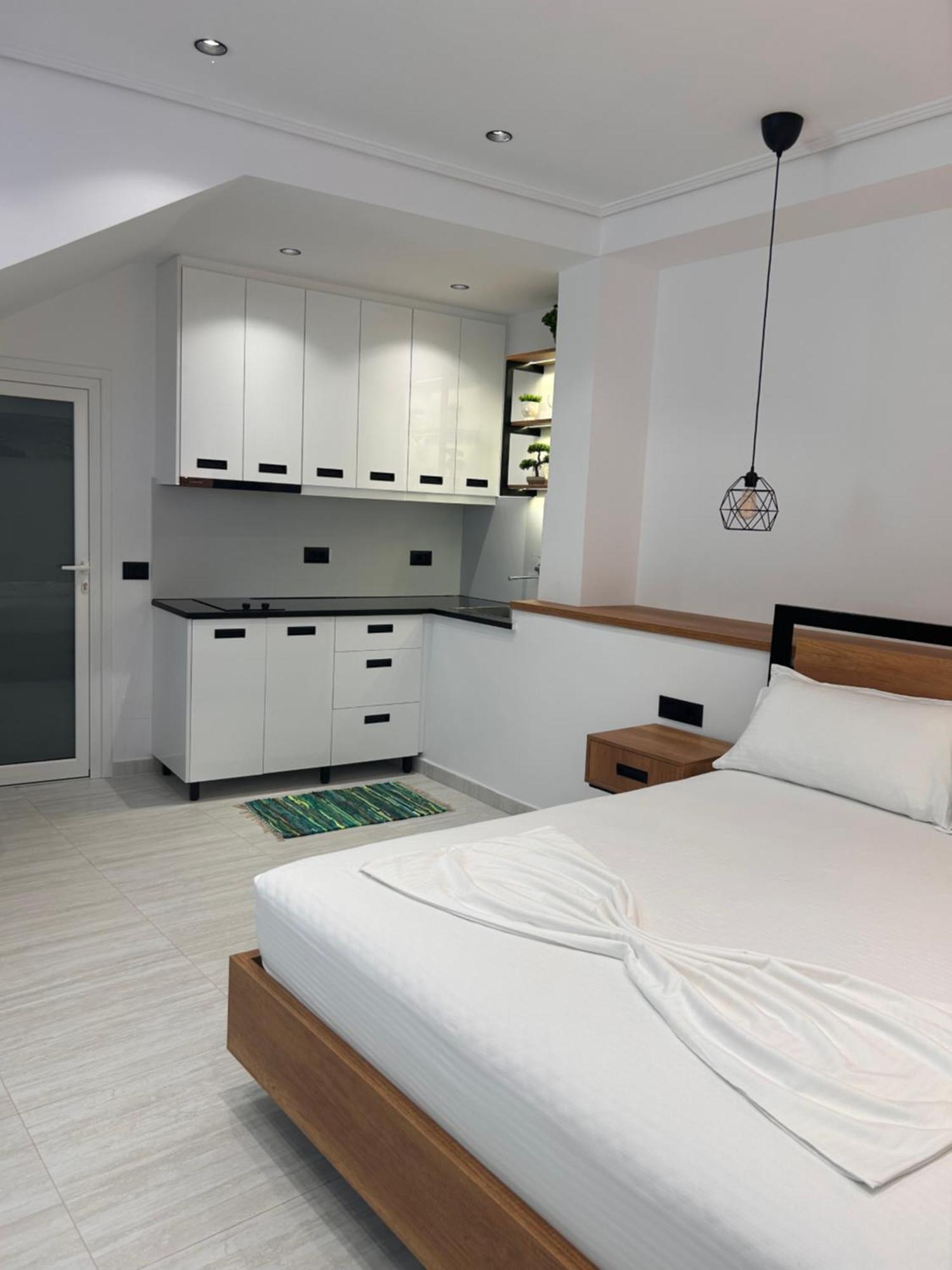 Crown Apartment Sarandë Eksteriør billede