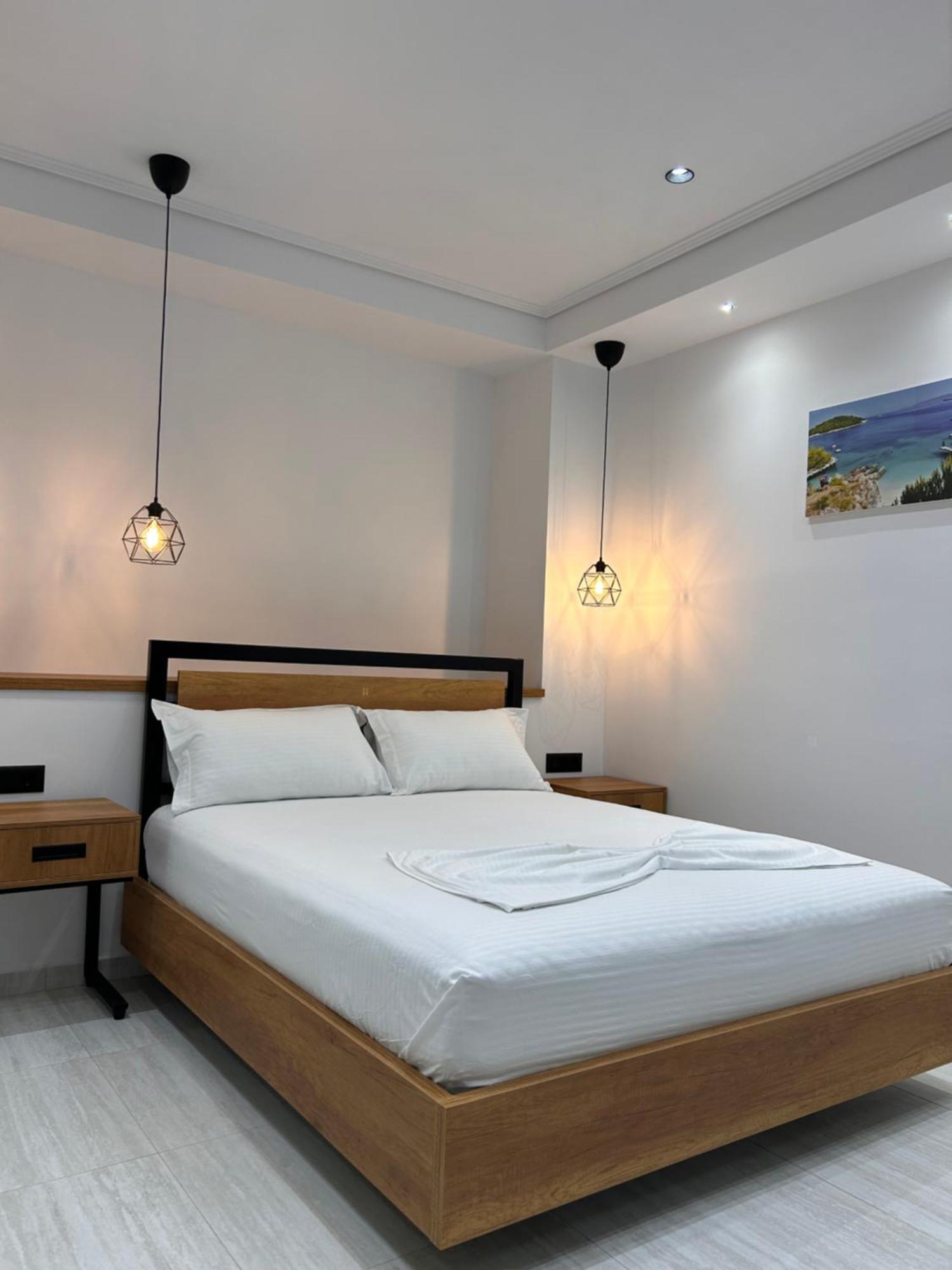 Crown Apartment Sarandë Eksteriør billede